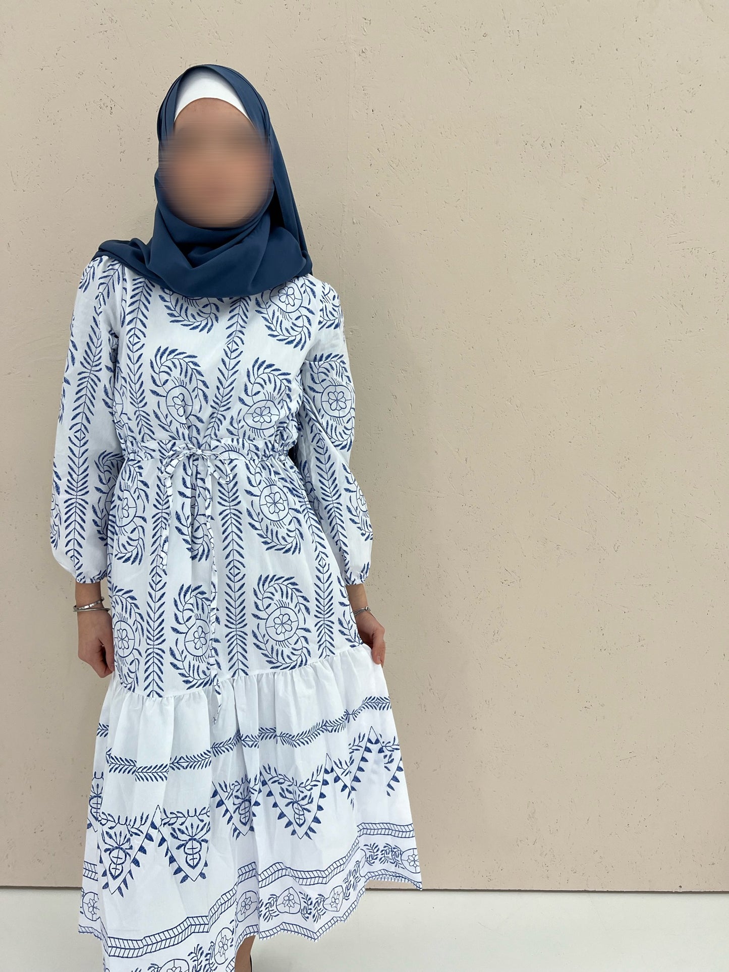 NOOR Kleid mit Tunnelspitze