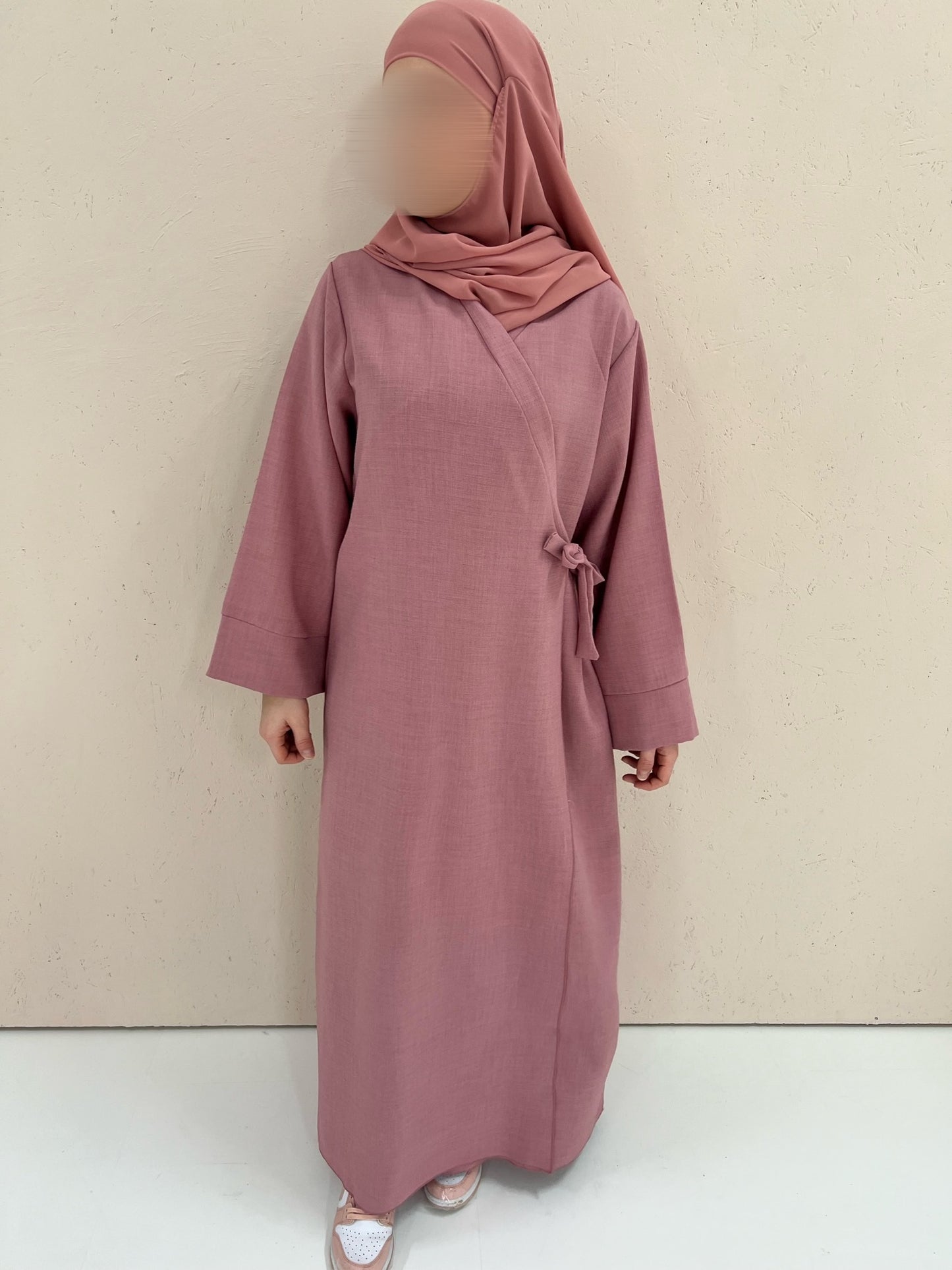 Aliyah Abaya