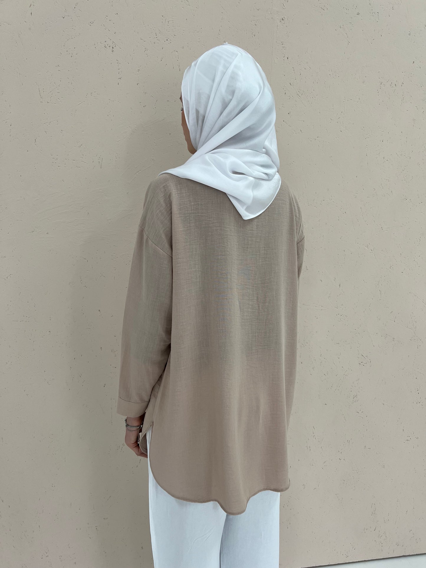 Besticktes Hemd Beige